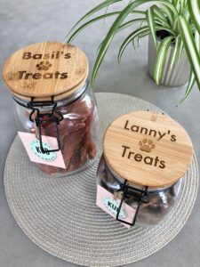 treat-jars